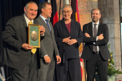 A-Empfang-der-Staedtepartnerschaft-im-Kroenungssaal-1