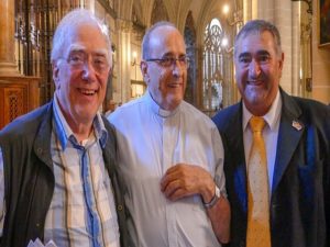 Hans-Werner Fröhlich-Don Jose Martin Saavedra und Jose Sanchez in der Kathedrale von Toledo-2
